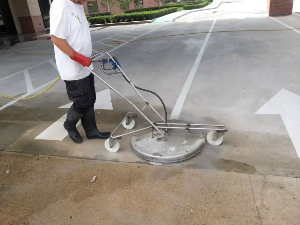 Kingwood Parking Lot Cleaning